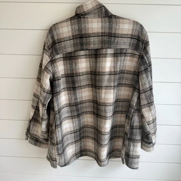 H&M plaid oversized shacket - med - Picture 3 of 6